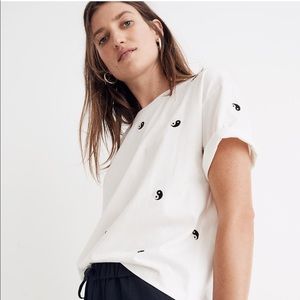 Embroidered Yin-Yang Easy Crop Tee xs